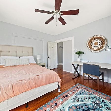 Cozy Up In 5Br Apt Near Charming Oak Square Boston Exterior photo